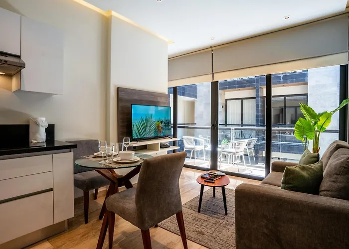 Musa Del Carmen, Centric With Rooftop, Pool, Hot Tub, Gym * Playa del Carmen