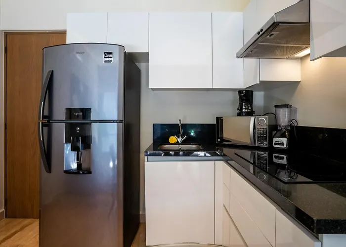 Musa Del Carmen, Centric With Rooftop, Pool, Hot Tub, Gym Appartement *