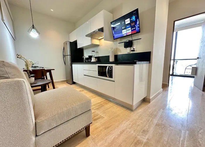 Musa Del Carmen, Centric With Rooftop, Pool, Hot Tub, Gym Appartement *