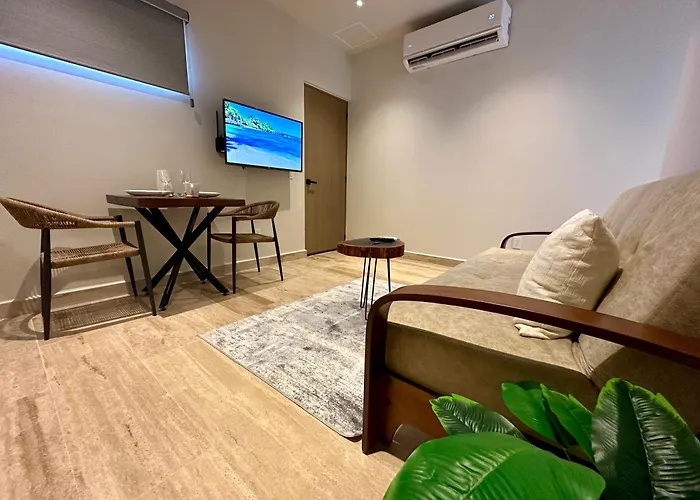Musa Del Carmen, Centric With Rooftop, Pool, Hot Tub, Gym Appartement *